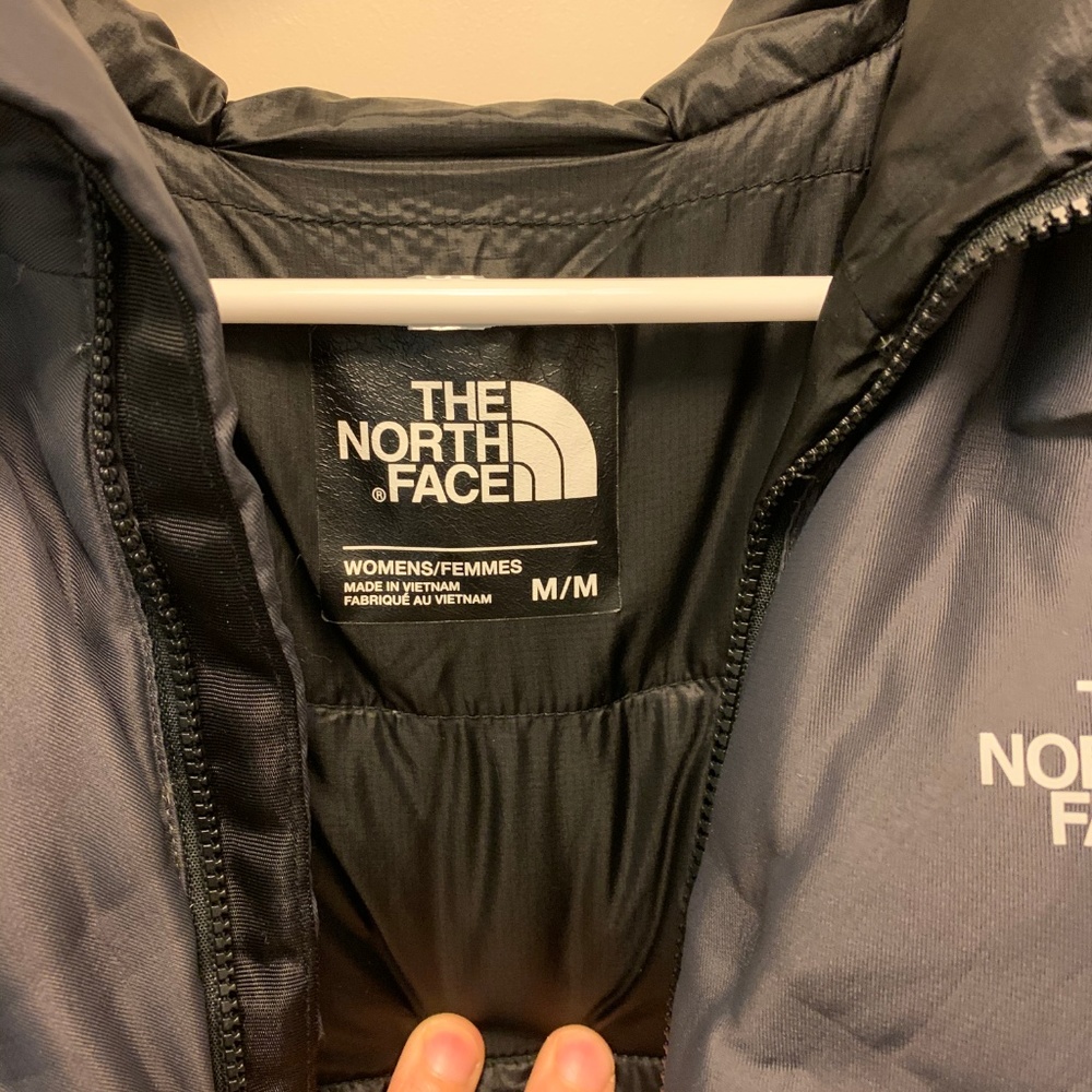 The North Face Down Jacket with hood - Medium - Picture 6 of 6